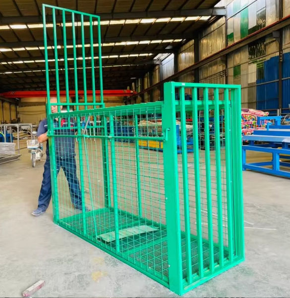 AnPing LaiDi Wire Mesh Products Co.,Ltd manufacturer production line