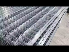 Powder Coated Welded Mesh Fence Curved 3D V Mesh Fence Bend For Garden