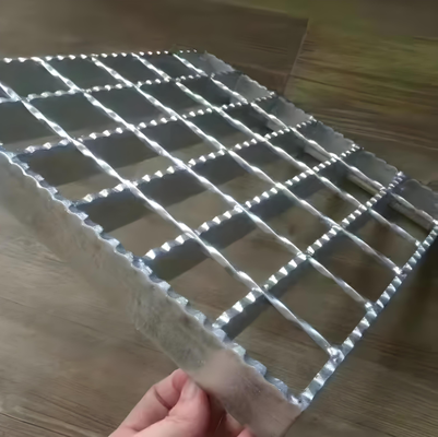 Tooth Shape Anti Slip Galvanized Steel Grating Panel with 30mm Bearing Bar Pitch for Walkway and Stair Tread
