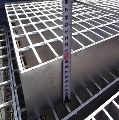 Tooth Shape Anti Slip Galvanized Steel Grating Panel with 30mm Bearing Bar Pitch for Walkway and Stair Tread