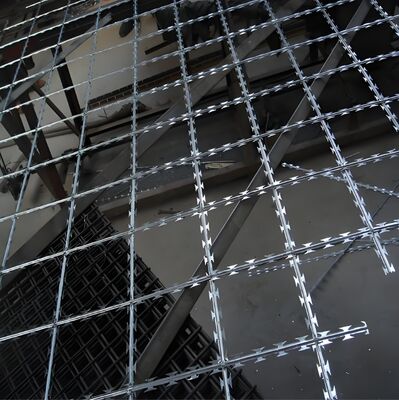 Anti Climb Galvanized Cross Razor Barbed Wire Mesh Corrosion Resistance