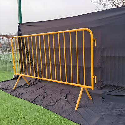 Galvanized Steel Crowd Control Barrier with 1.1m Height and 2m Length for Heavy Duty Safety Fence