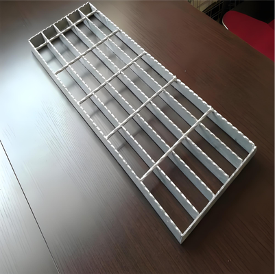 Stainless Steel 304 Slip Resistant Galvanized Steel Grating with 40x5mm Bearing Bar for Stair Tread
